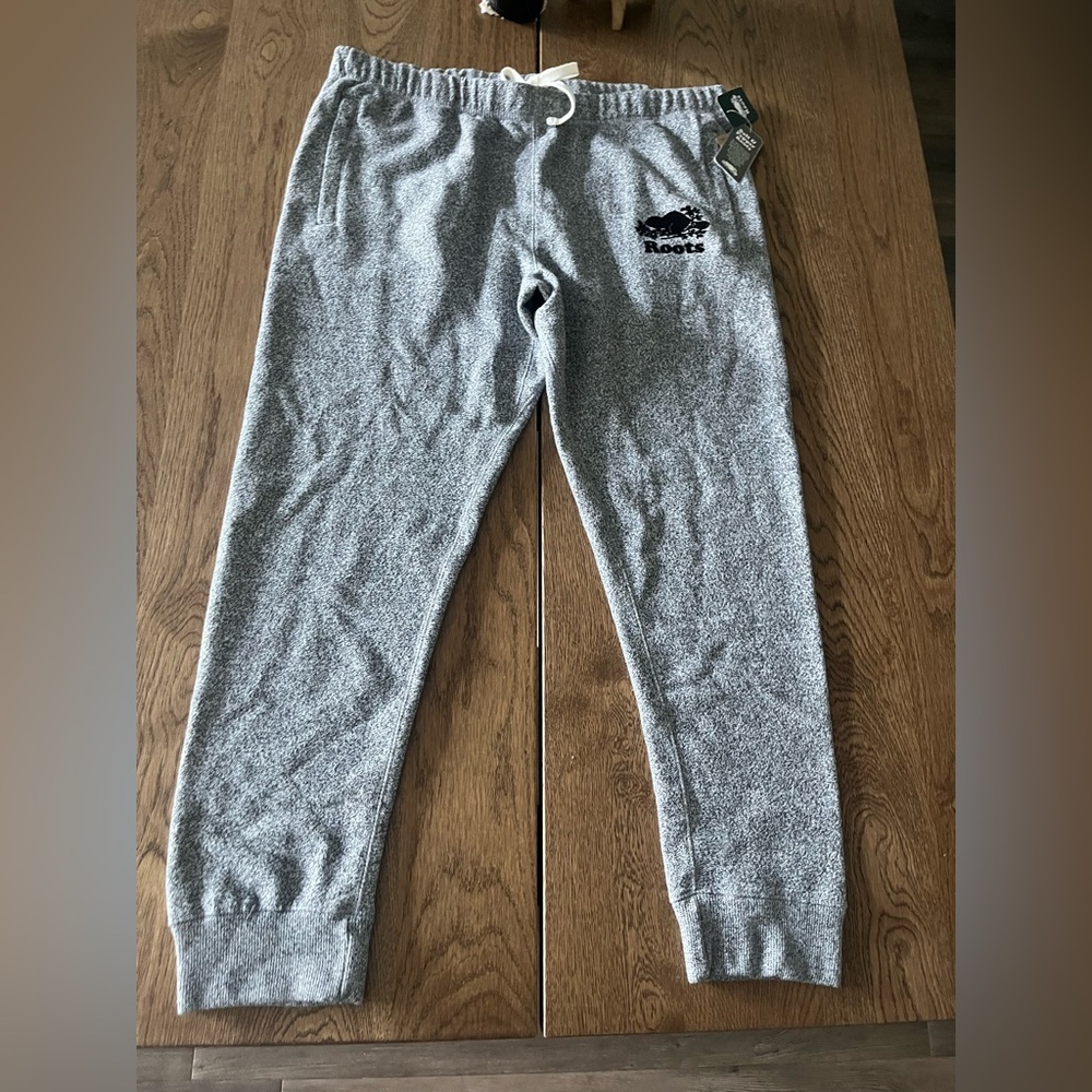 New Roots Men’s Park Slim Sweatpants